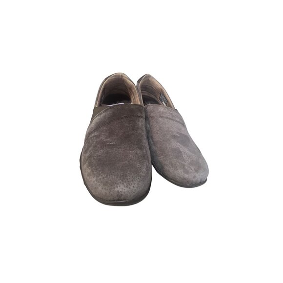 Skechers Slip-On Comfort Shoes For Women Size 6.5 Suede Uppers Rubber Outsoles B - Picture 2 of 8